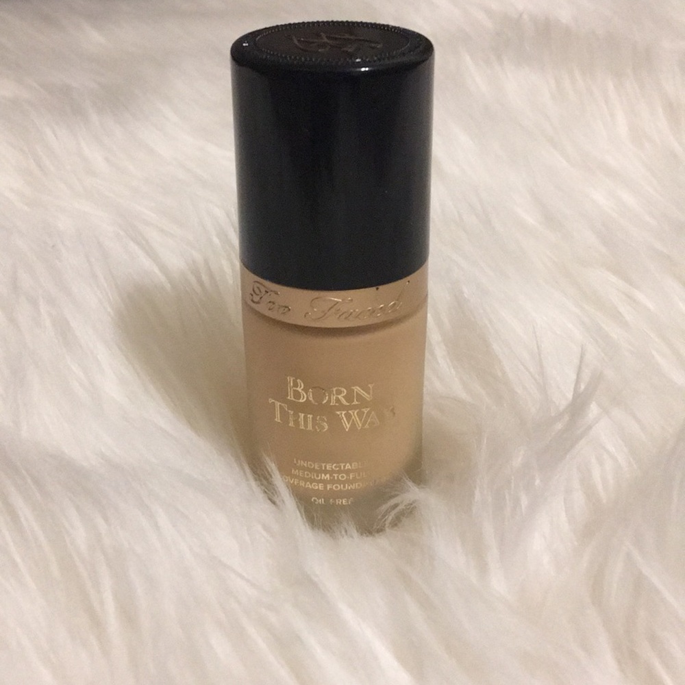 Too faced foundation💄
